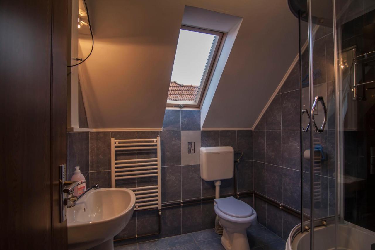 Hotel Dobra Haz Covasna Exterior foto