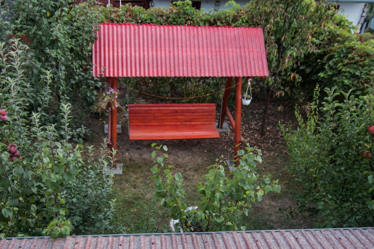 Hotel Dobra Haz Covasna Exterior foto